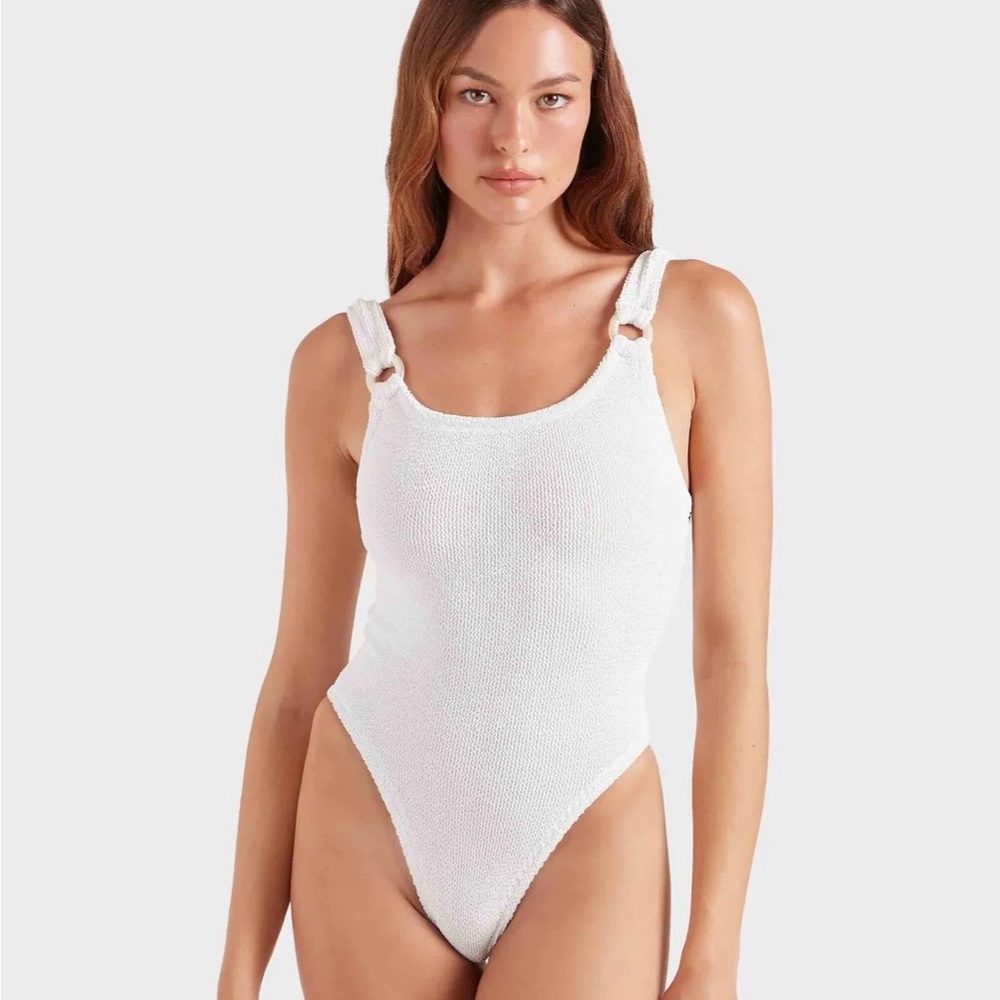 NWT Hunza G Domino pearly hoops White One-Piece Swimsuit
